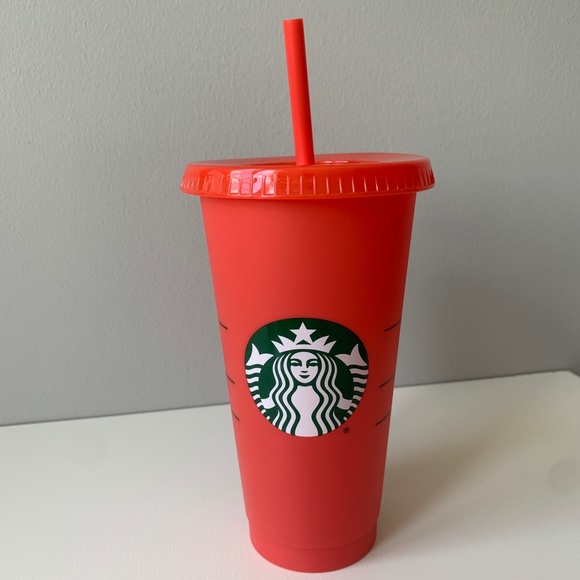 3 Color Changing Cups - Picture 6 of 7